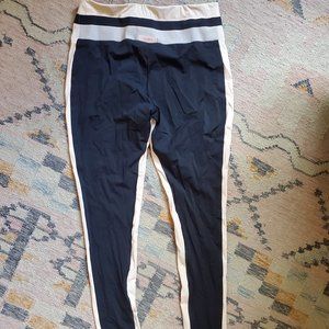 Vaara London Size Large Workout Legging